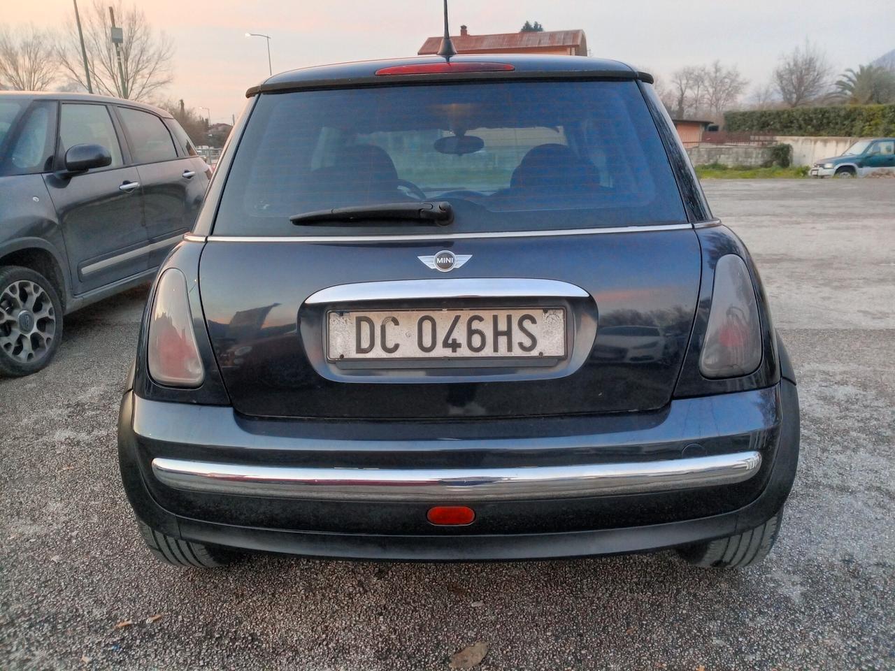 Mini 1.4 tdi One D ( per neopatentati)