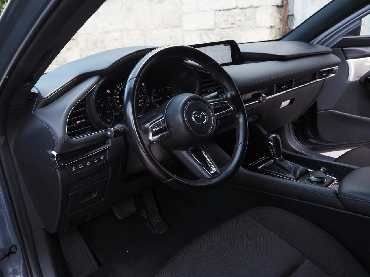 Mazda 3 1.8L Skyactiv-D Exceed