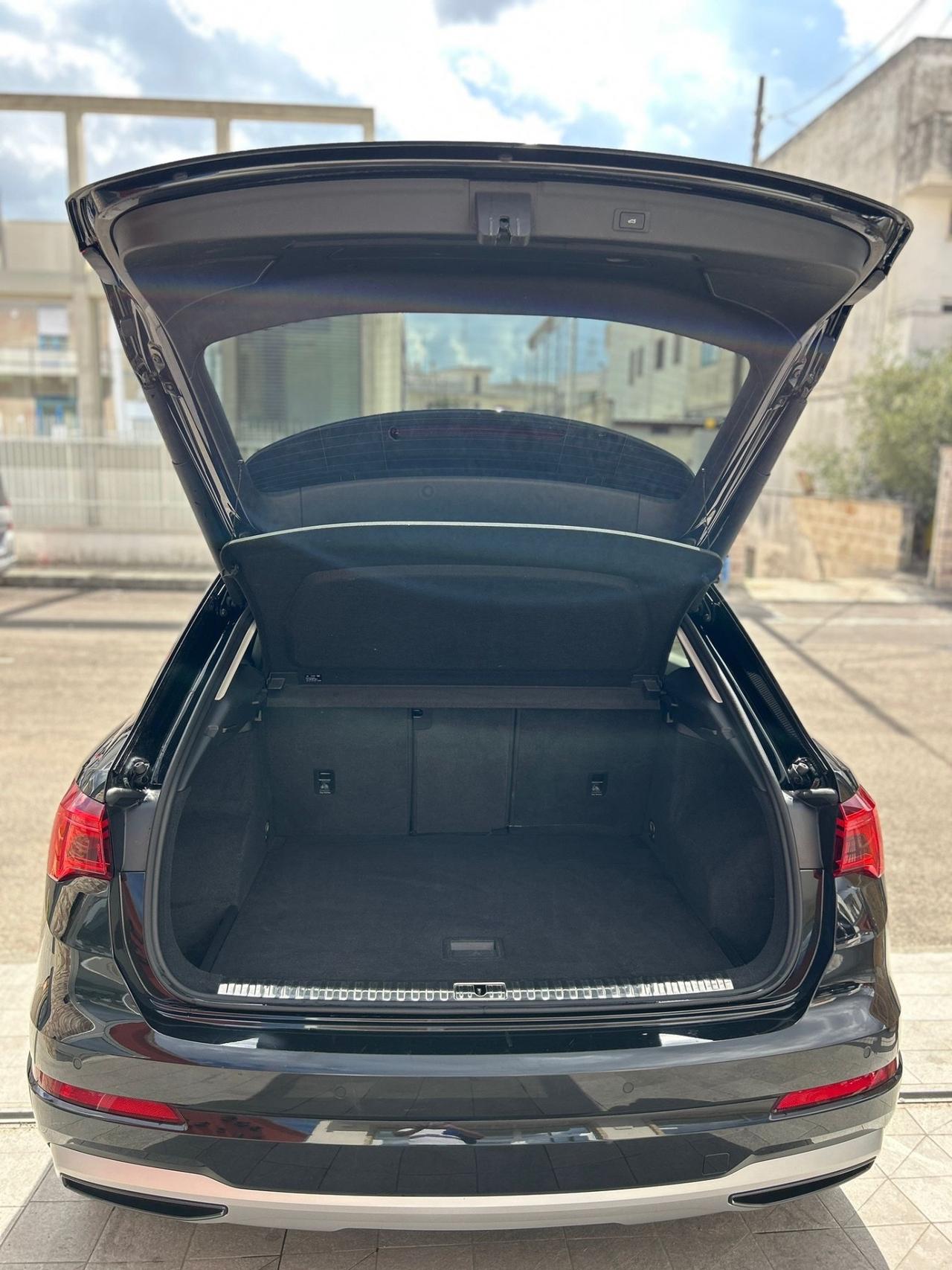 Audi Q3 35 TDI S tronic Business Advanced-Mod.2020