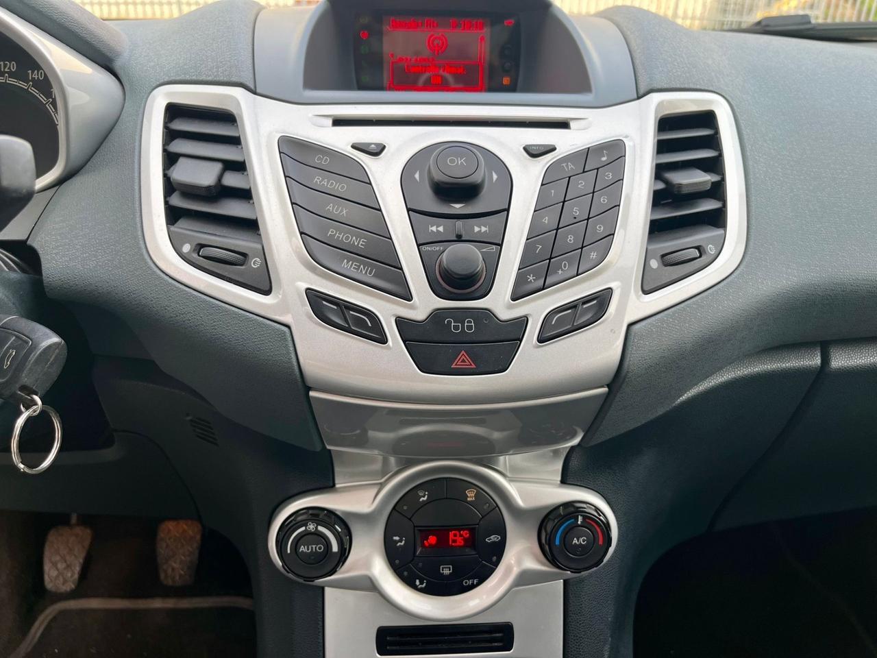 Ford Fiesta 1.2benz 2009 113.000km perfetta per neopatentati