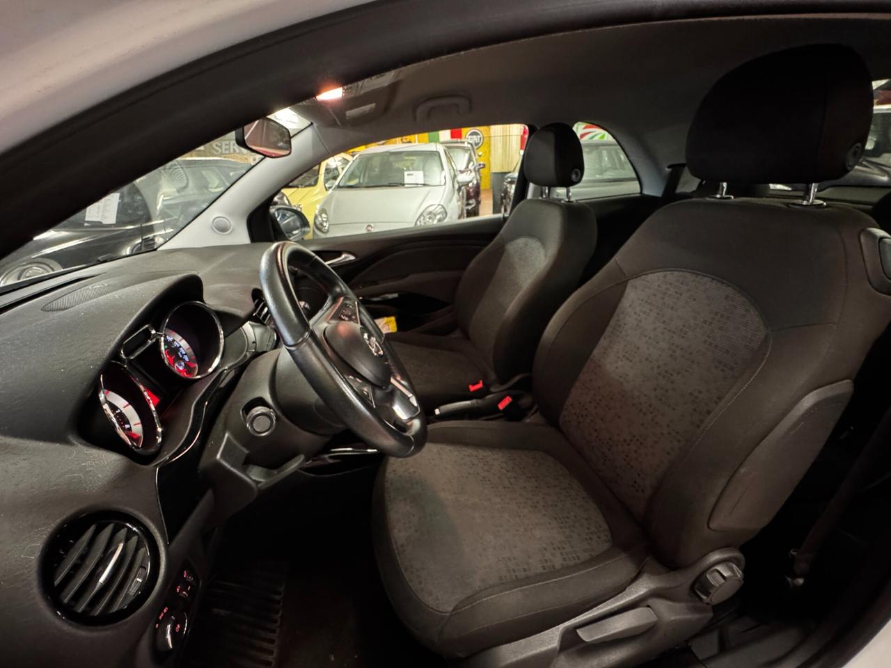 Opel Adam 1.2 70 CV Jam