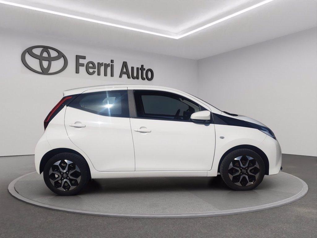 TOYOTA Aygo 5p 1.0 x-play 72cv del 2021