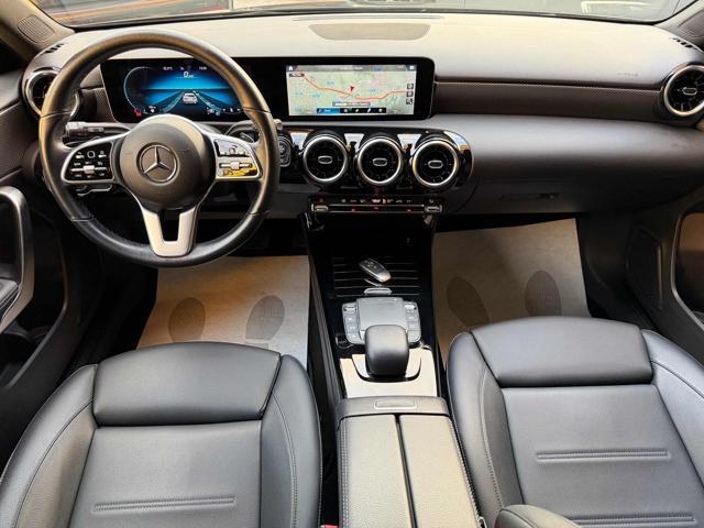 MERCEDES-BENZ A 200 d Auto Sport Night Edition KmCertif.