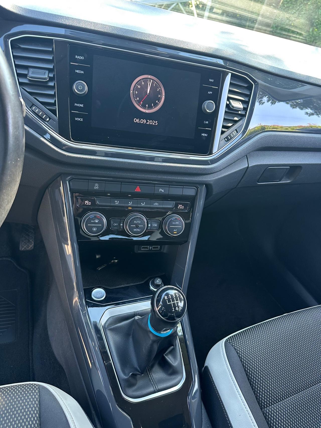 Volkswagen T-Roc 1.5 TSI 2019