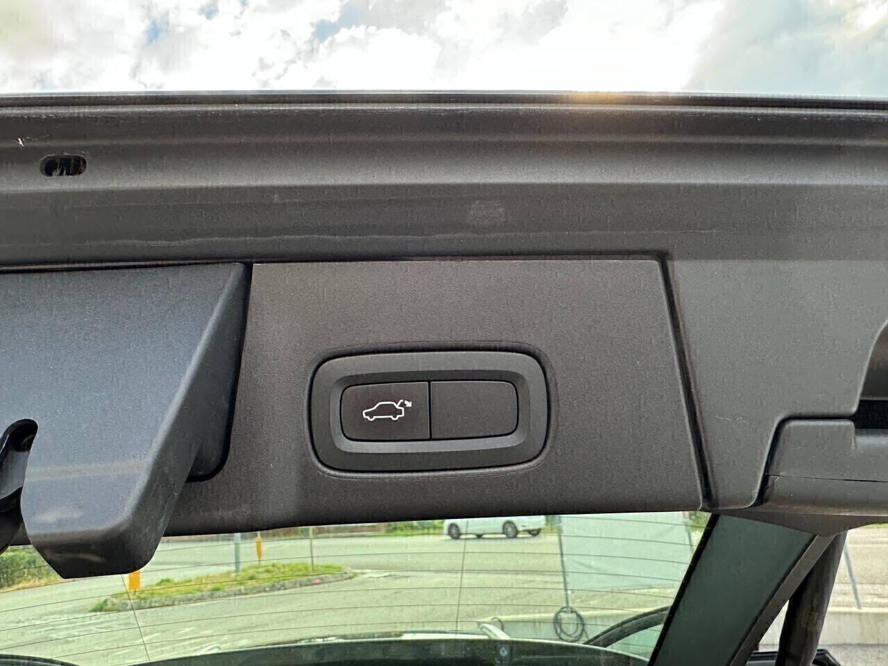 Volvo V90 D4 Momentum Unico Proprietario GUIDA INT