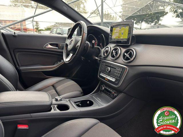 MERCEDES-BENZ CLA 200 S.W. Premium Automatica