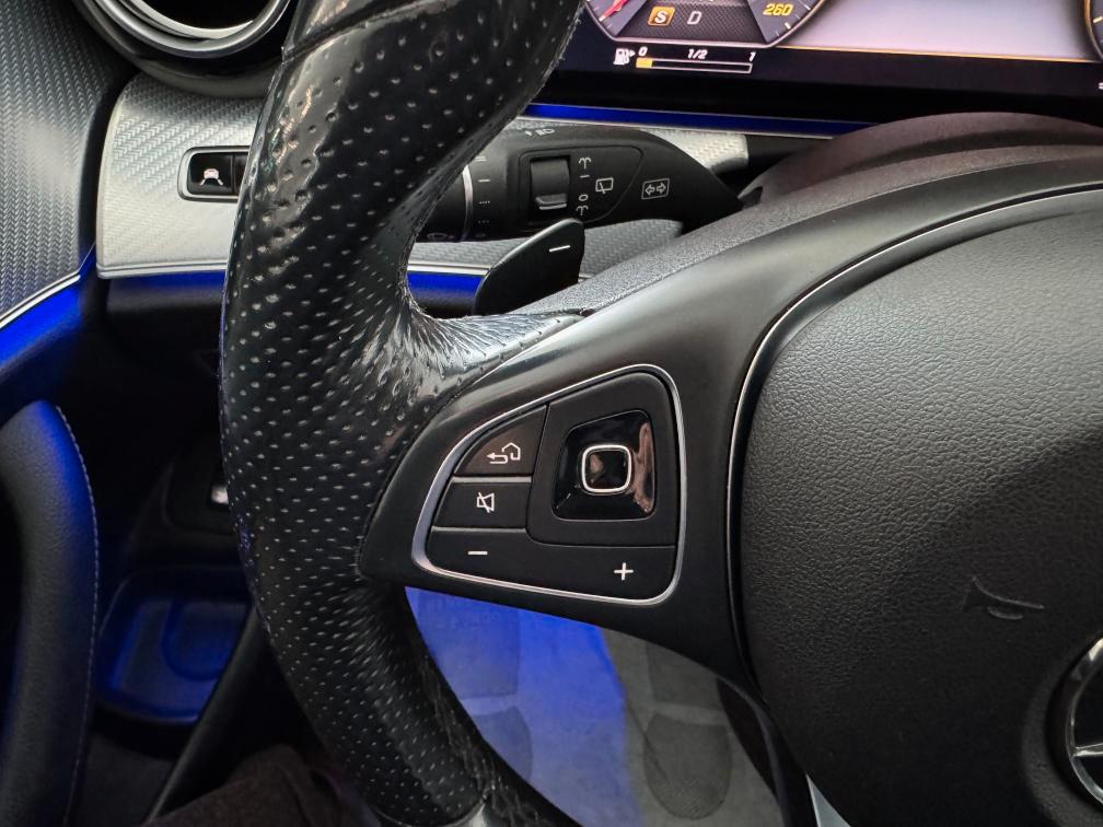 Mercedes E 220 D Premium Plus SW All-Terrain Head-Up Full