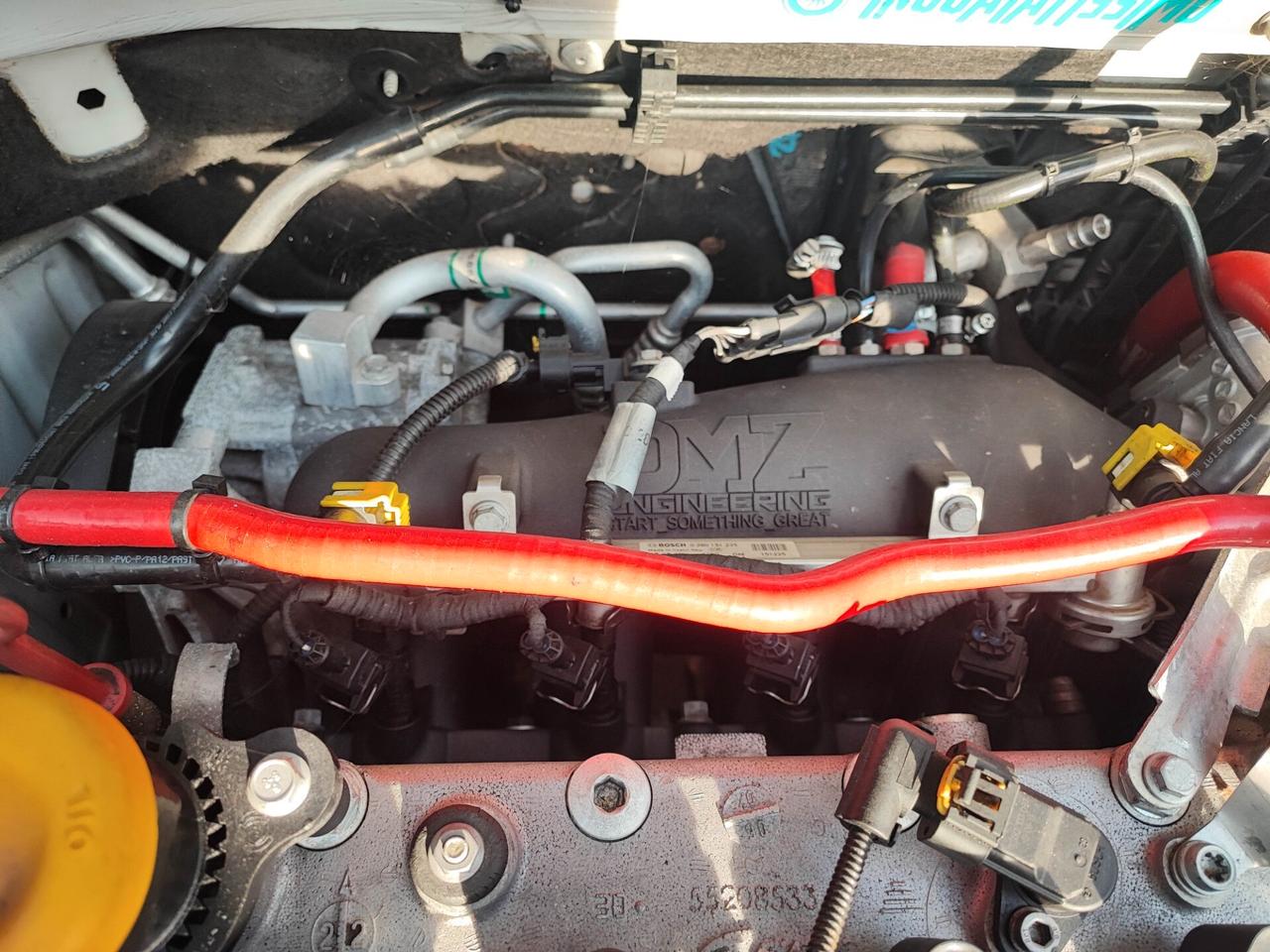 Abarth 500 1.4 Turbo T-Jet uni-pro