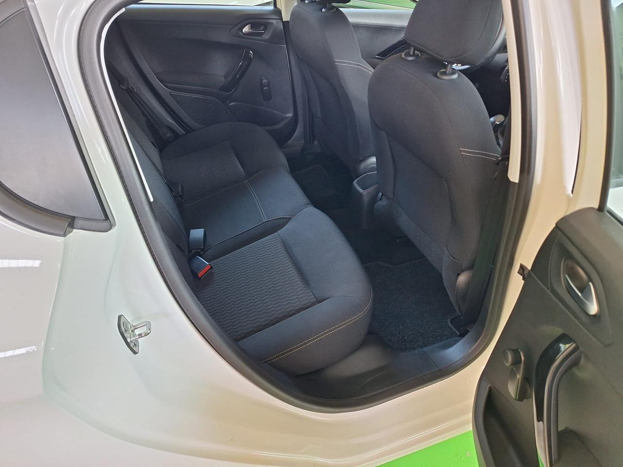 Peugeot 208 PureTech 82 5 porte Allure