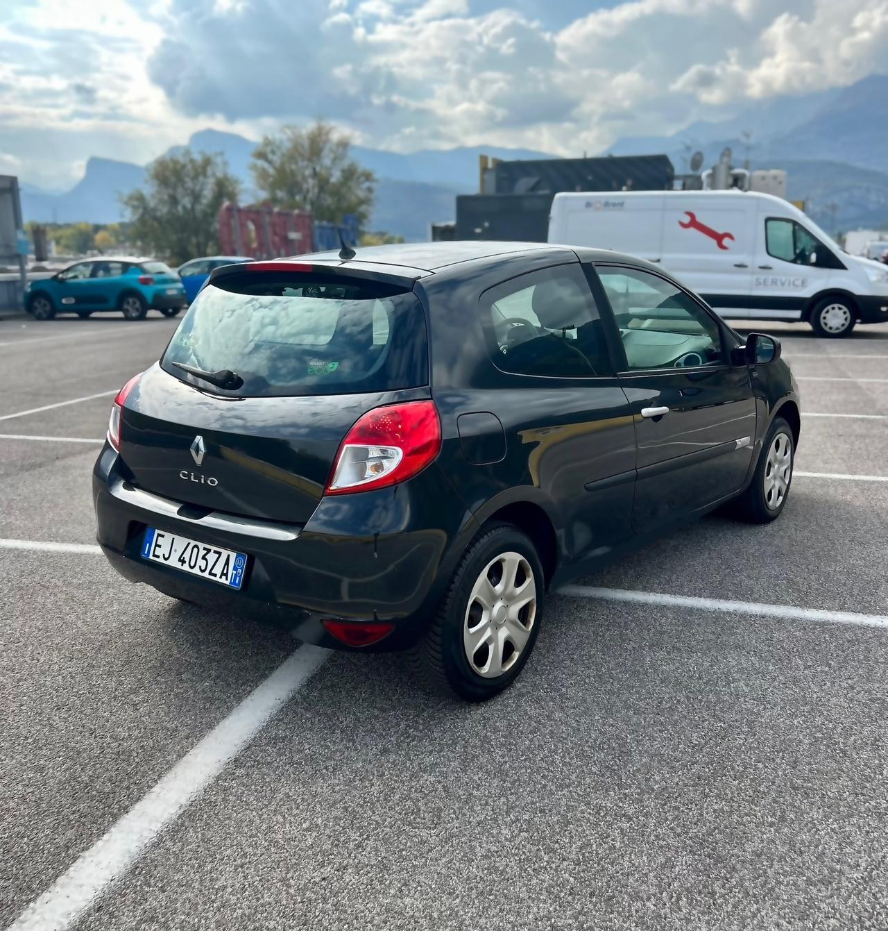 Renault Clio 1.2 Edizione Live! Neopatentati