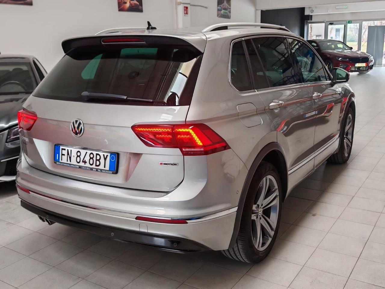 Volkswagen Tiguan 2.0 TDI SCR DSG 4MOTION R-LINE