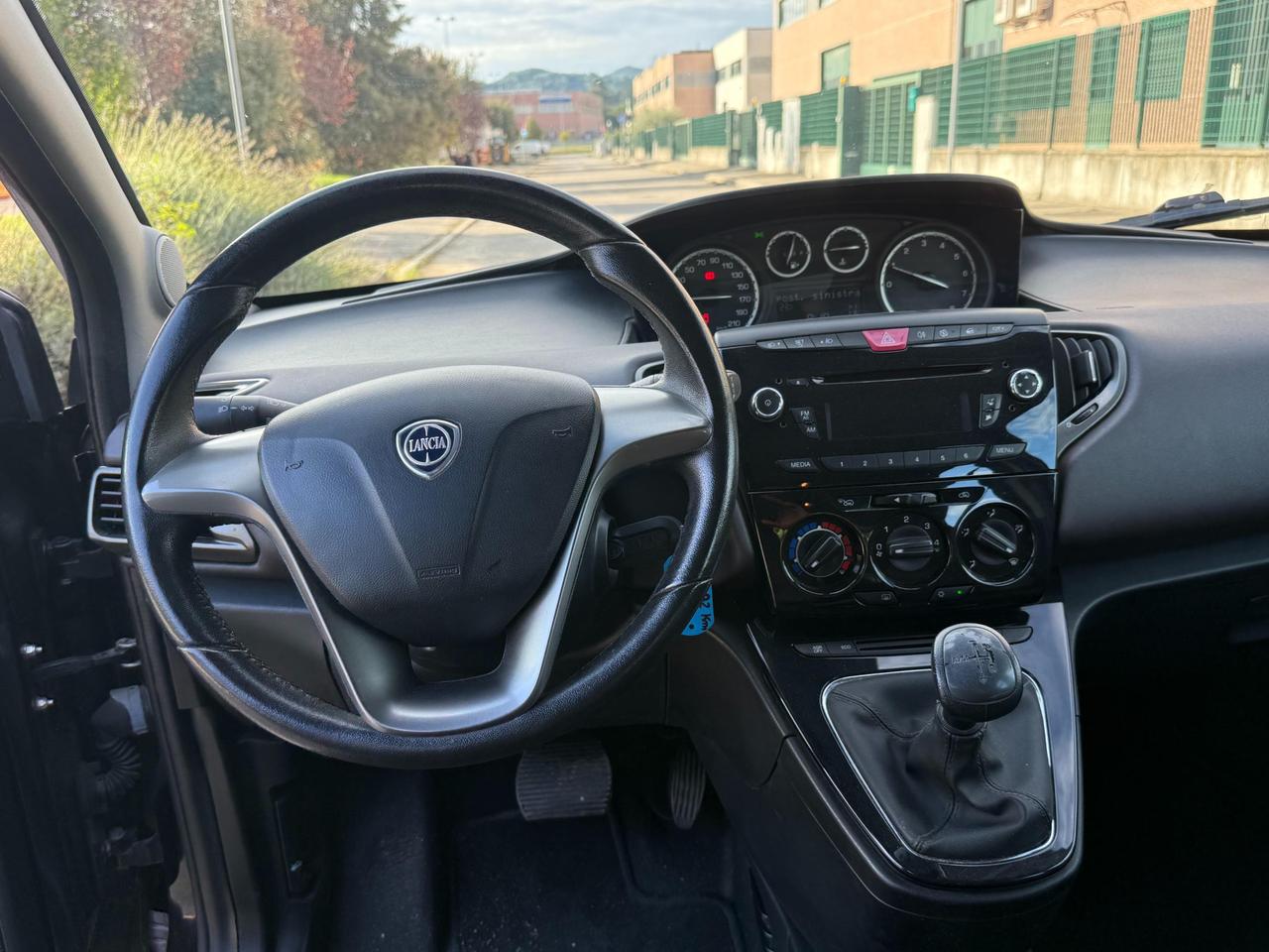 Lancia Ypsilon Ypsilon 0.9 t.air Gold s&s 85cv dfn