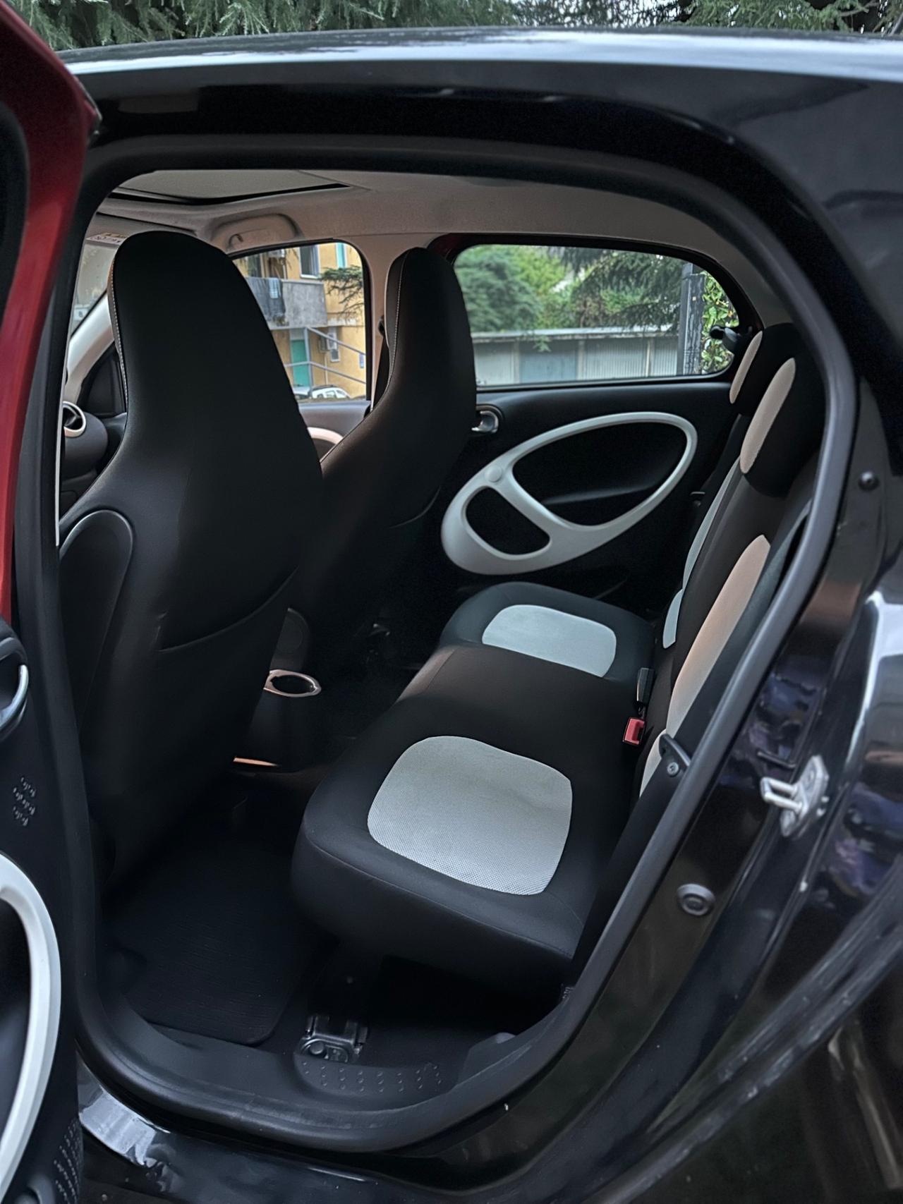 Smart ForFour 70 1.0 Youngster