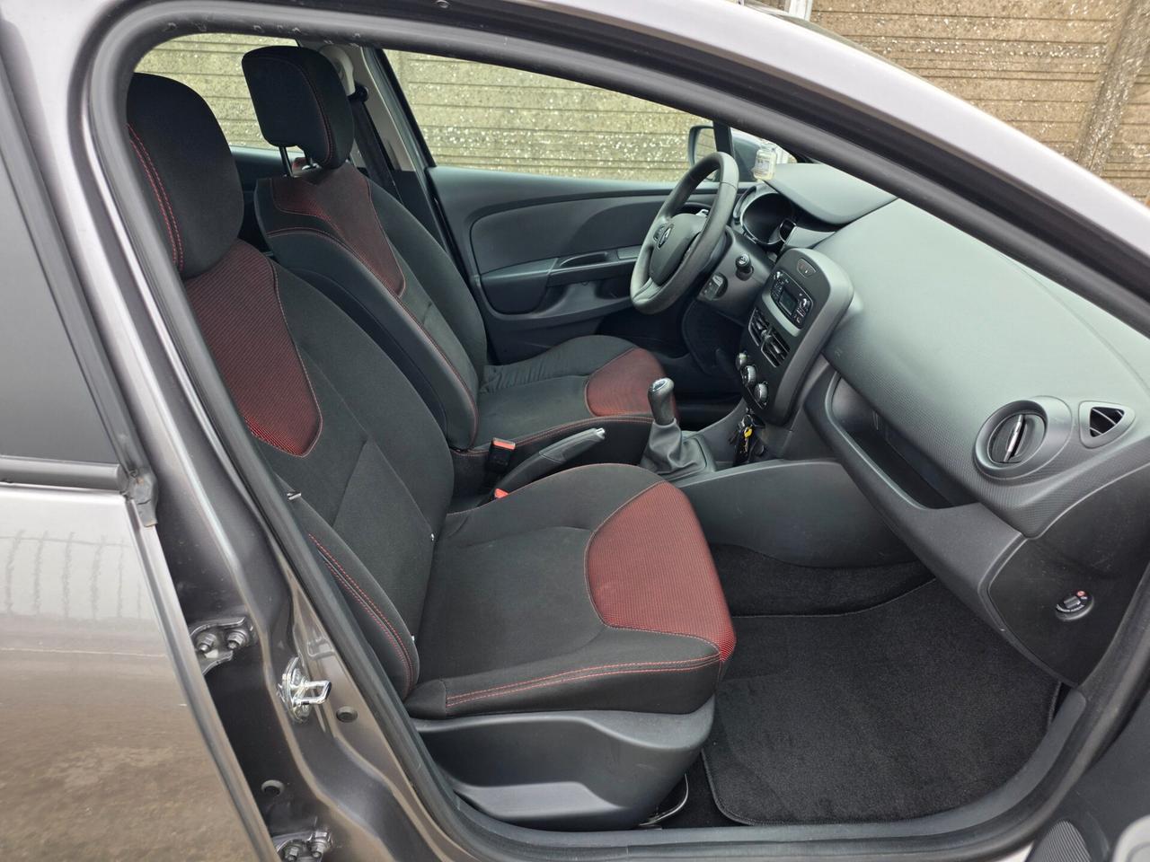 Renault Clio 1.2 16V 5 porte Live!