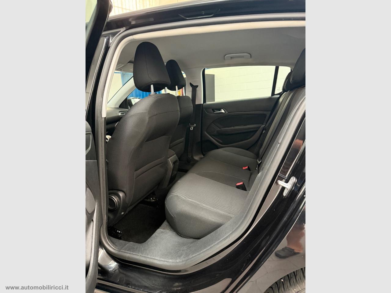 PEUGEOT 308 PureTech Turbo 130 S&S Active