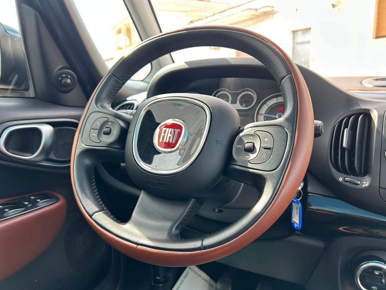 Fiat 500L 1.6 MJ 105 Cv TREKKING TETTO/NAVI-2014