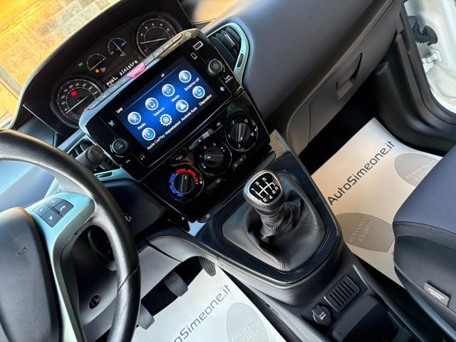 LANCIA Ypsilon 1.0 FireFly 5 porte S&S Hybrid Gold 5 posti