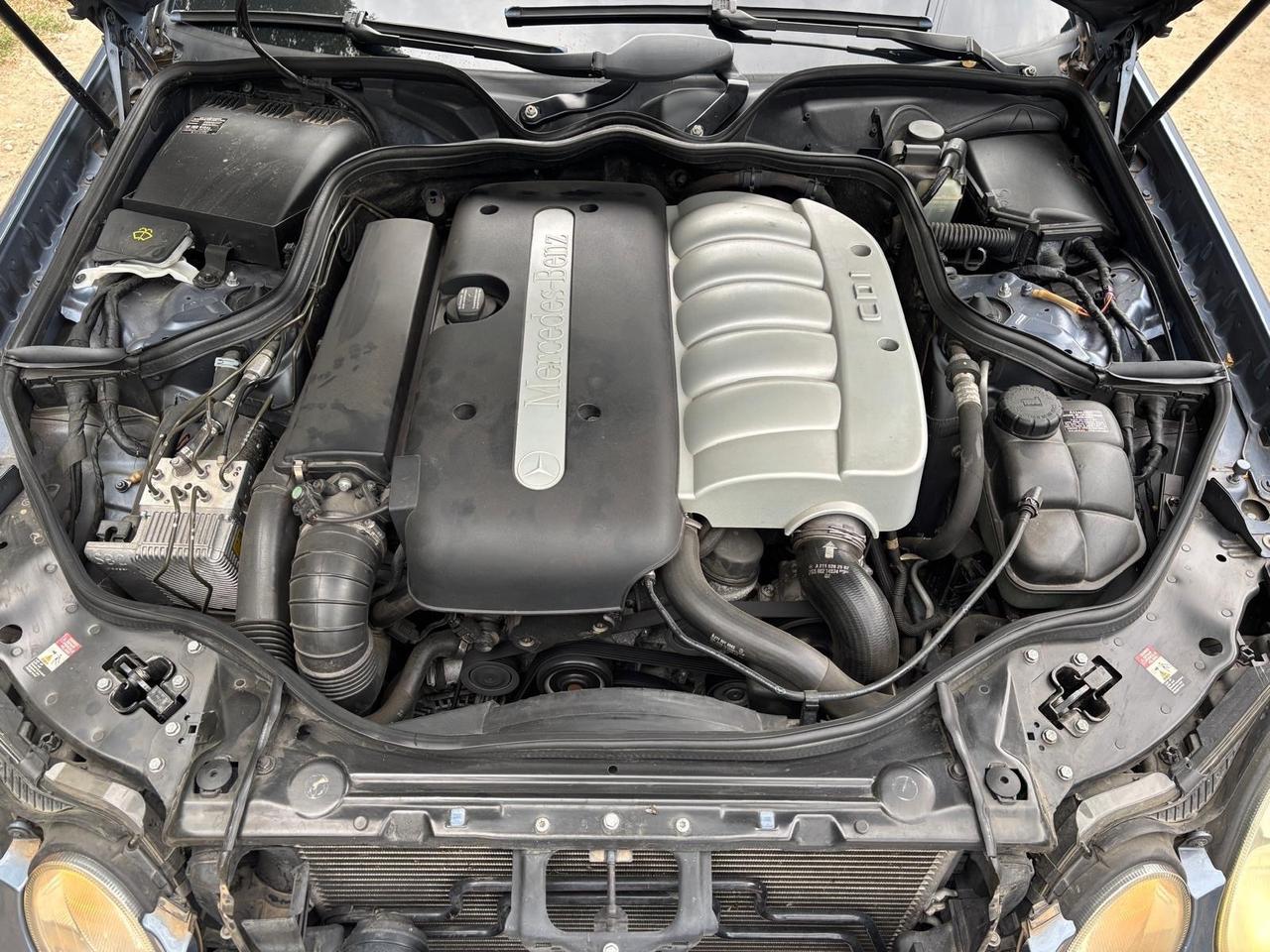 Mercedes-benz E 270 CDI cat Elegance