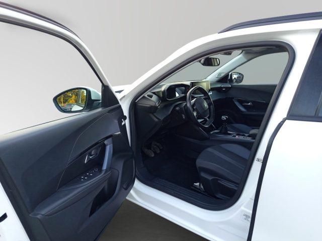 PEUGEOT 2008 PureTech 130 S&S Allure