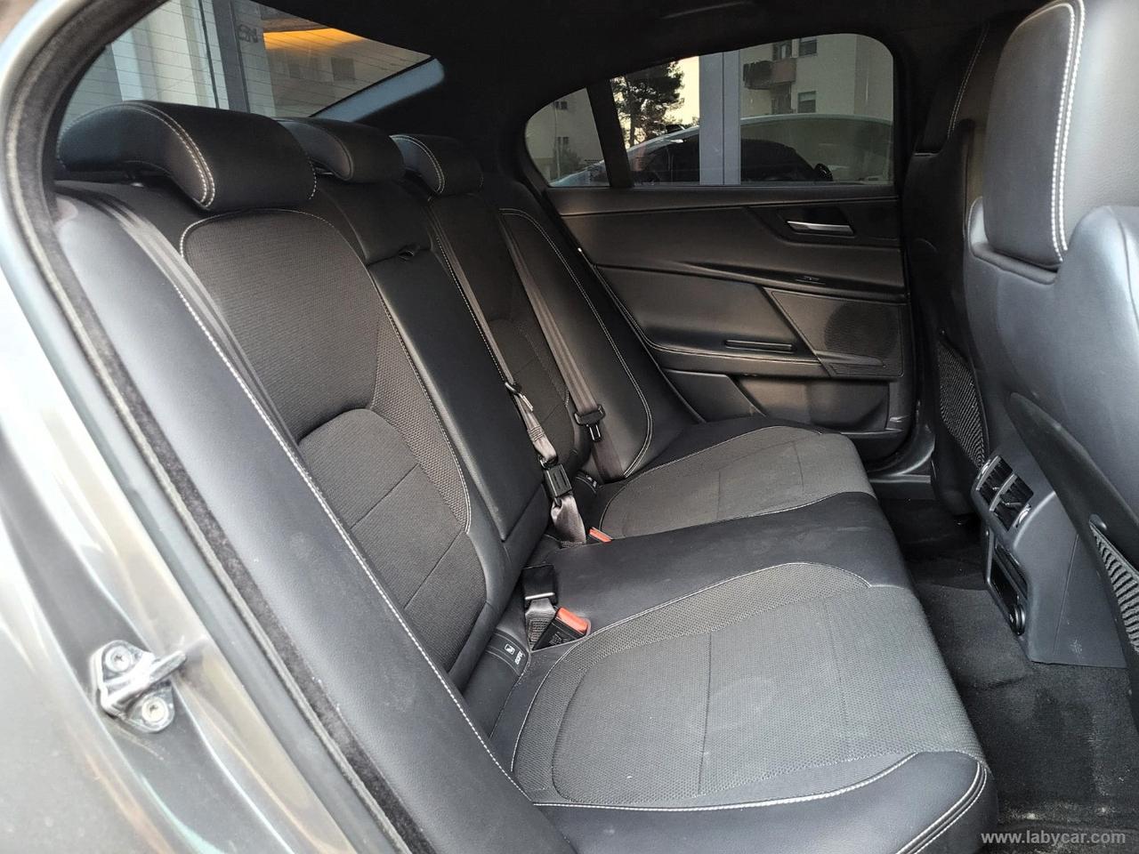 JAGUAR XE 2.0 D Turbo 180 CV aut. R-Sport