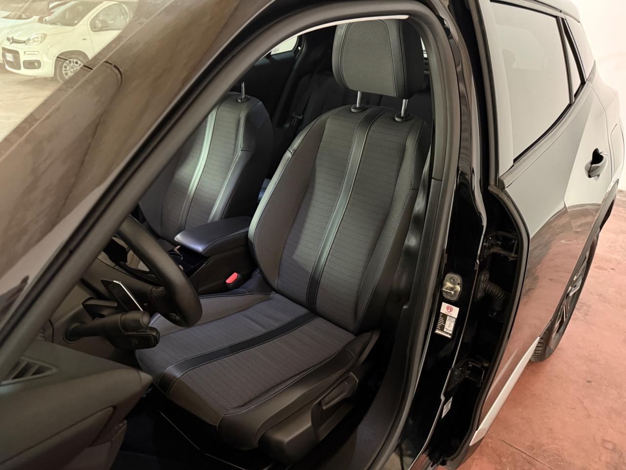 Peugeot 2008 BlueHDi 130 S&S EAT8 Allure Pack