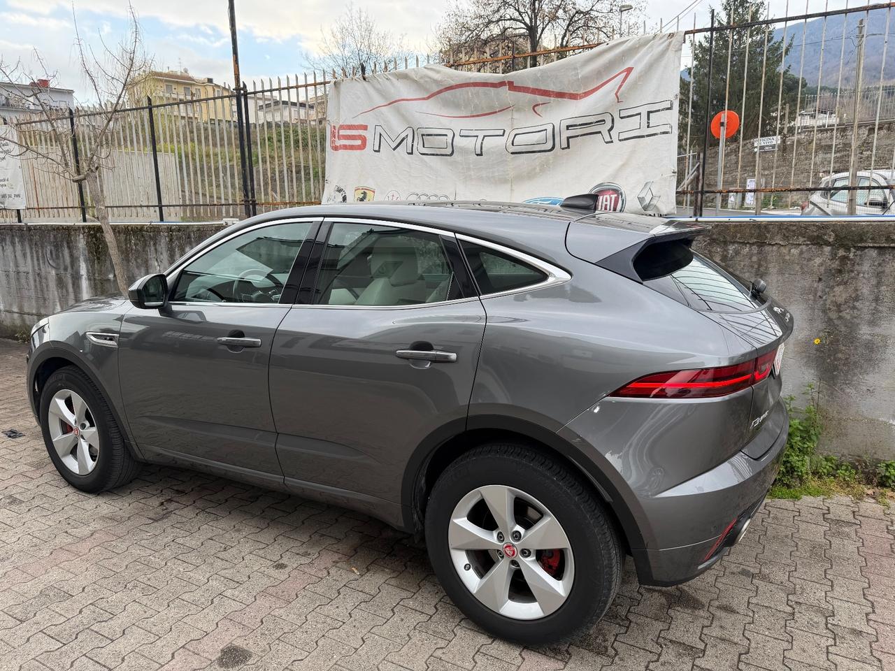 Jaguar E-Pace 2.0D 150 CV R-Dynamic S