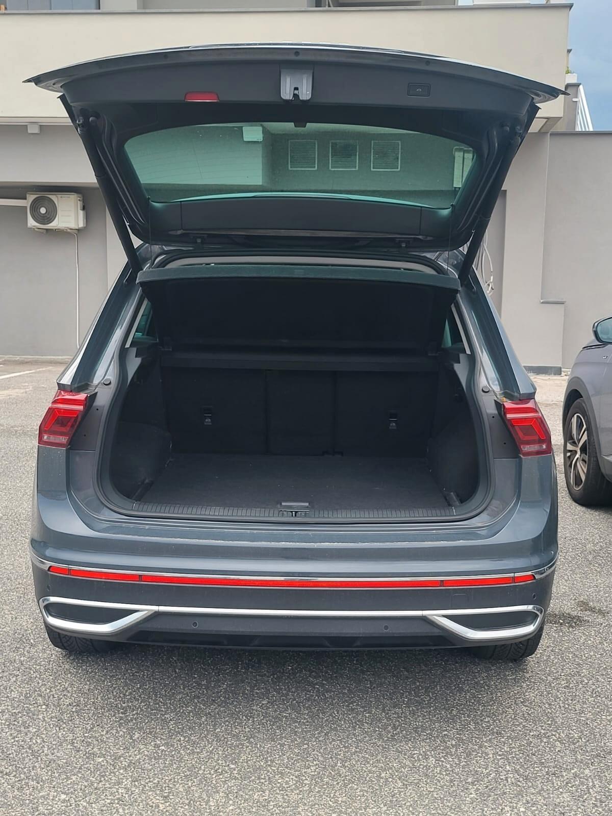 Volkswagen Tiguan 2.0 TDI 150 CV SCR DSG Elegance