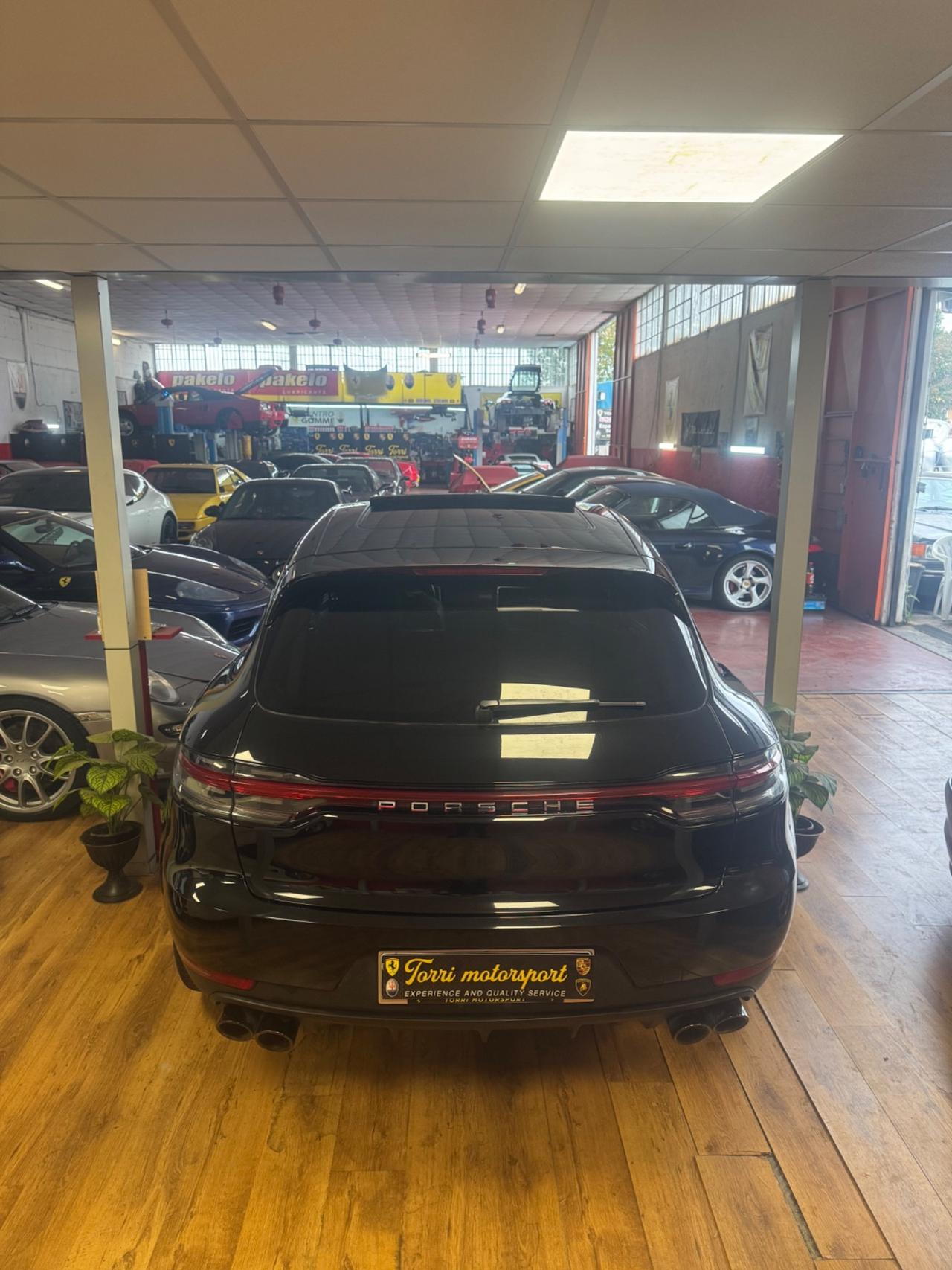 Porsche Macan 2.0T PERMUTE