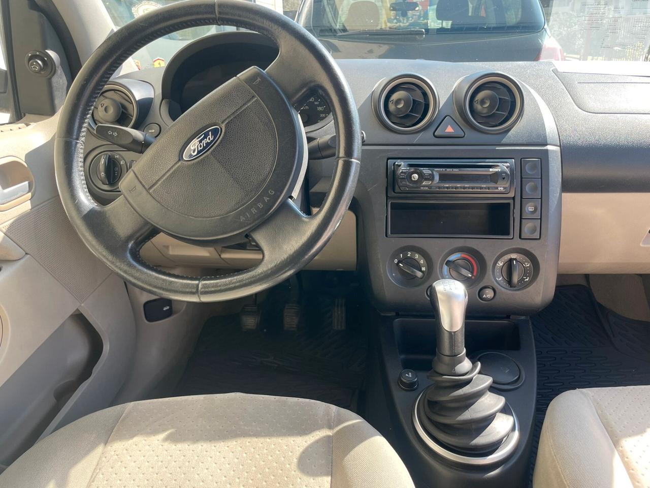 FORD FIESTA 1.4 DIESEL 68CV AUTO IDEALE PER NEO PATENTATI