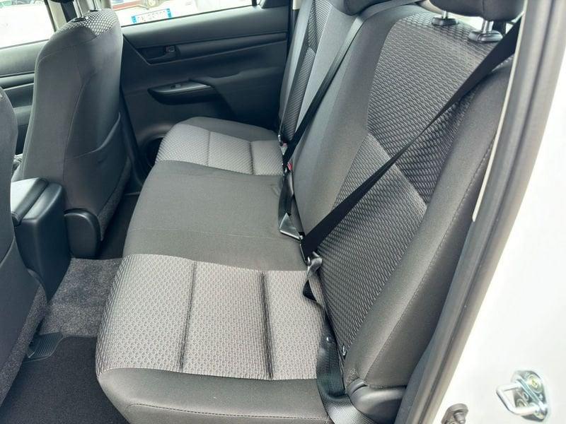 Toyota Hilux 2.4 D-4D 4WD 4 porte Double Cab Comfort