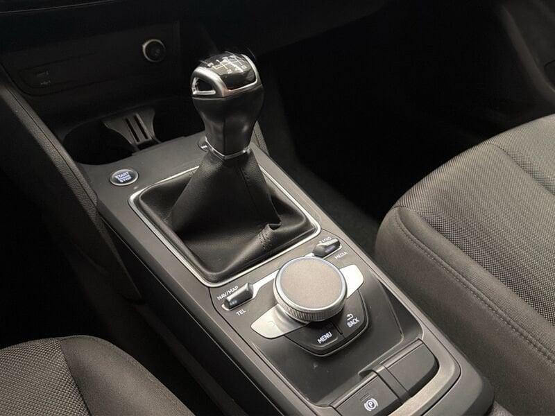 Audi Q2 Audi Admired 30 TFSI 81(110) kW(PS) 6-marce