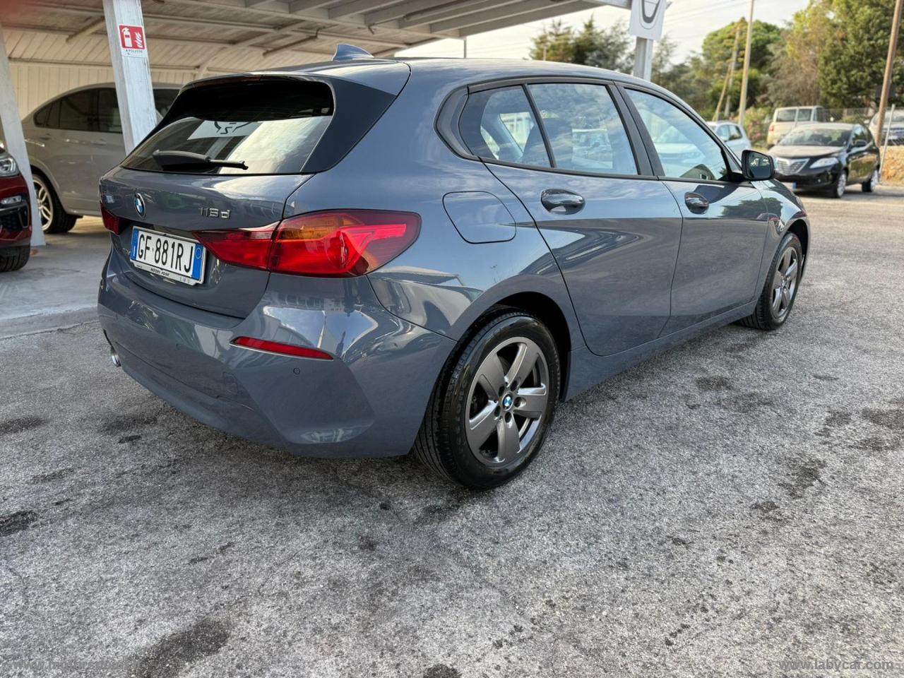 BMW 116d 5p. Business Advantage