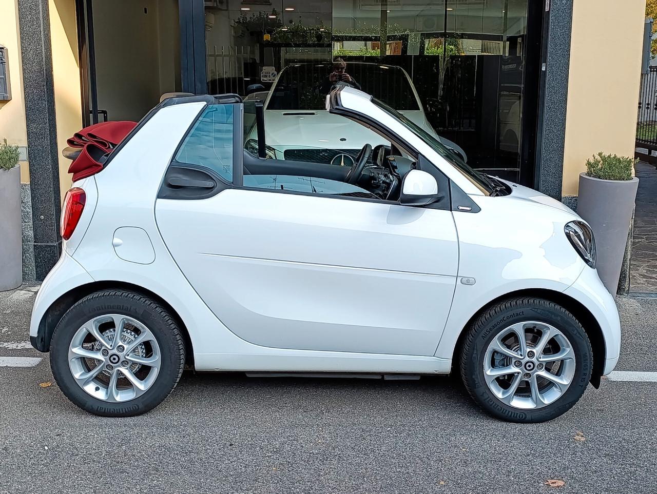 Smart ForTwo 70 1.0 twinamic cabrio Capote Rossa