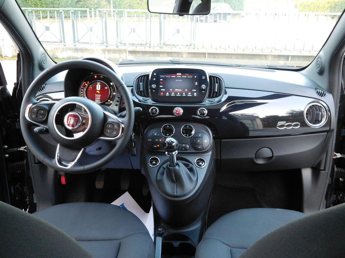 FIAT - 500 - 1.0 Hybrid Dolcevita