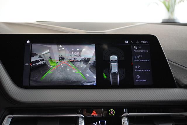 BMW M135 i xDrive VIRTUAL / PELLE / 19 / LED