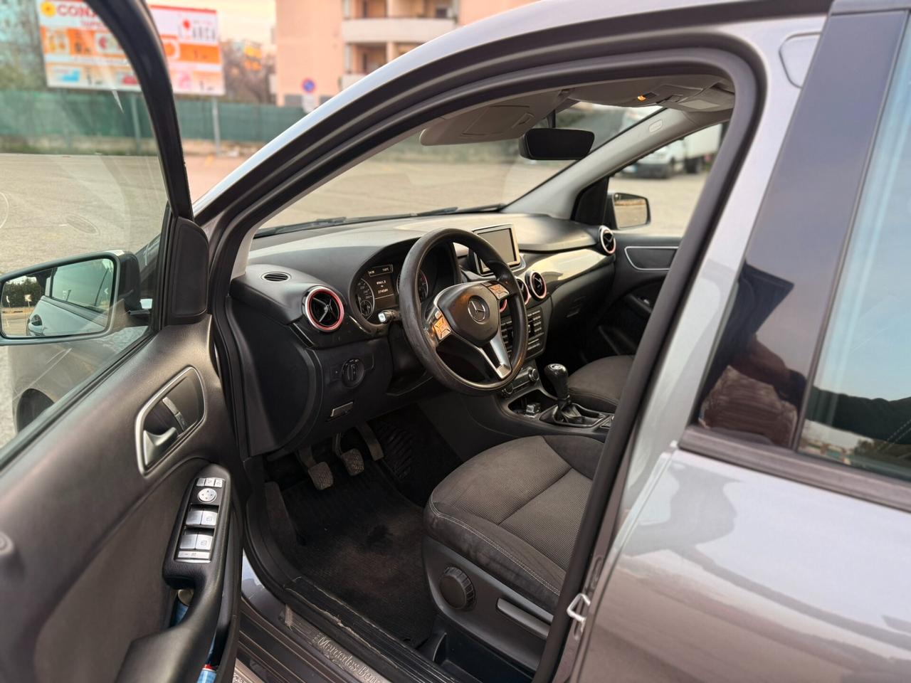 Mercedes Classe B GARANZIA DI 12 MESI