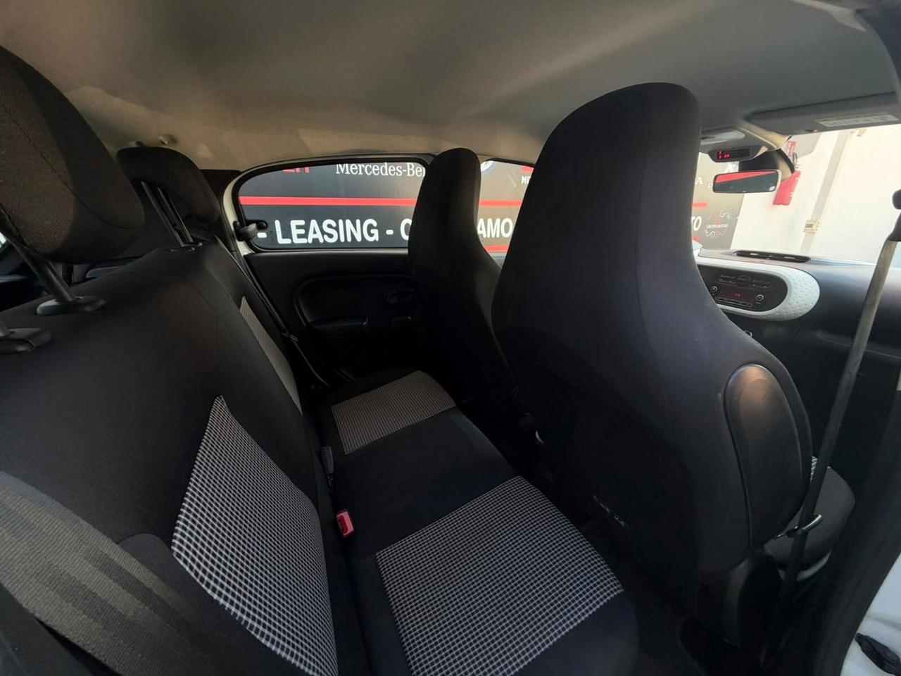 Renault Twingo 2020 1.0 SCe 65 CV Duel FULL LED LEGGI!