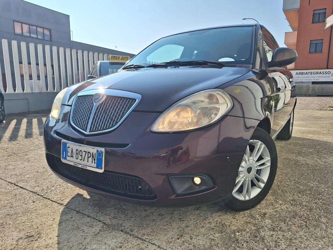 Lancia Ypsilon 1.4 Oro Ecochic GPL