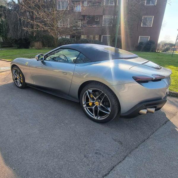 Ferrari Roma Spider 3.9 F1 dct