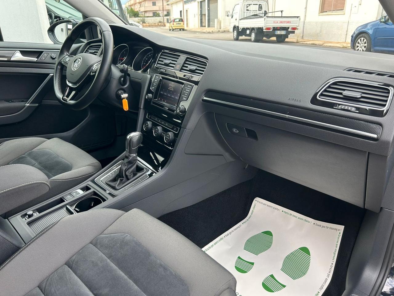 Volkswagen Golf 1.6 TDI 105 Cv DSG HIGHLINE-2013