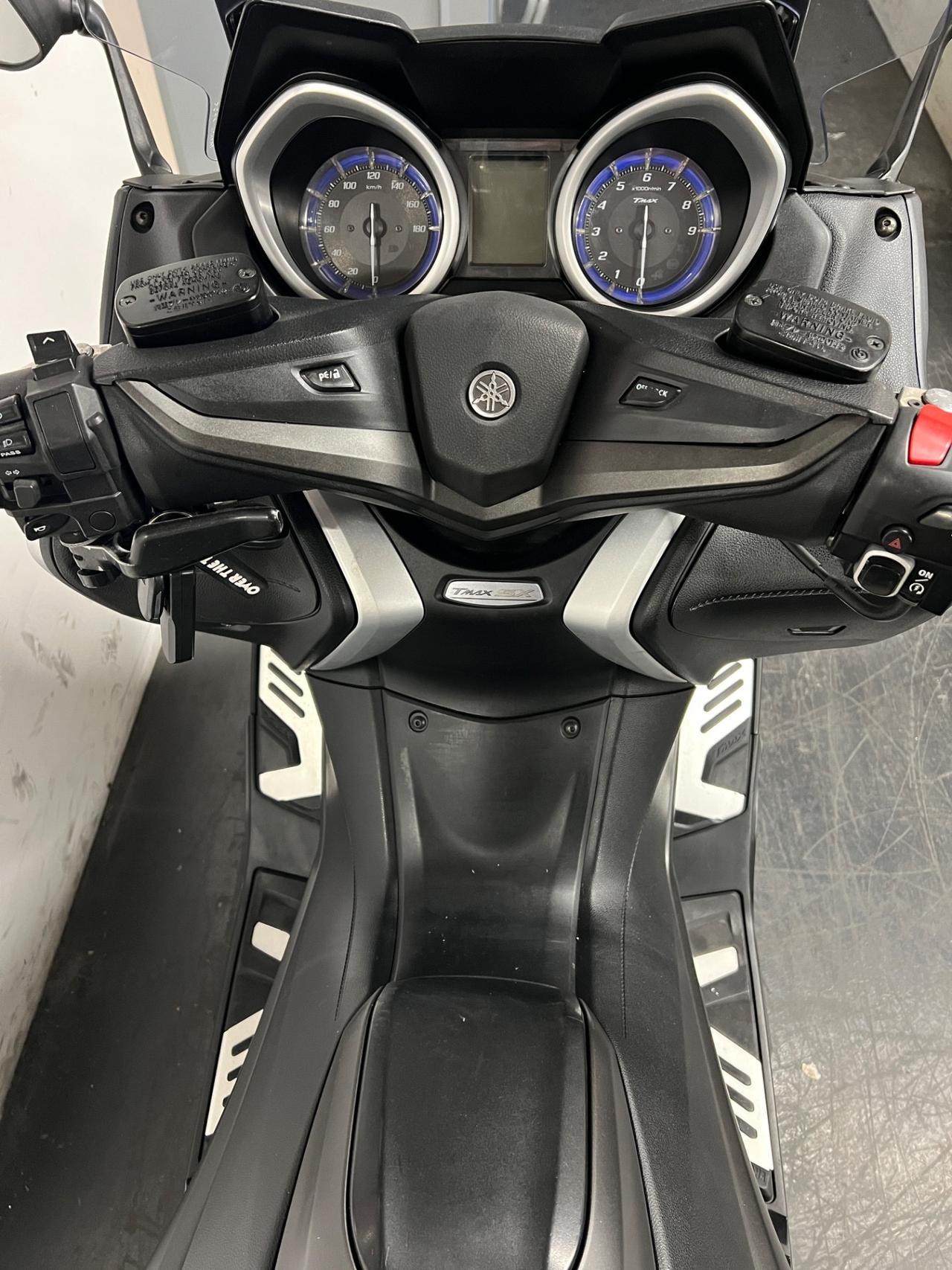 Yamaha TMAX 530 SX