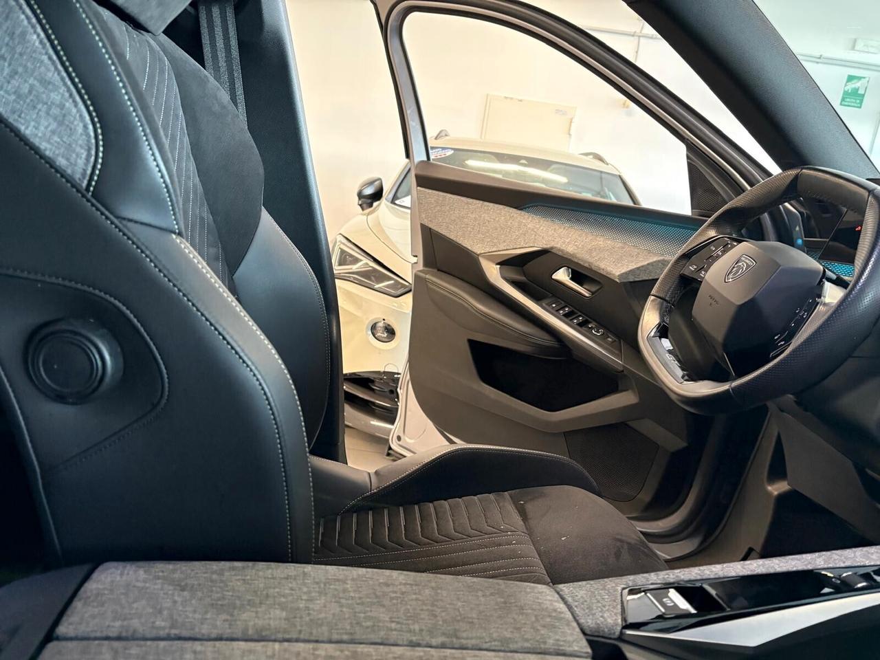 Peugeot 3008 GT Hybrid 145 e-DCS6 SPOTICAR