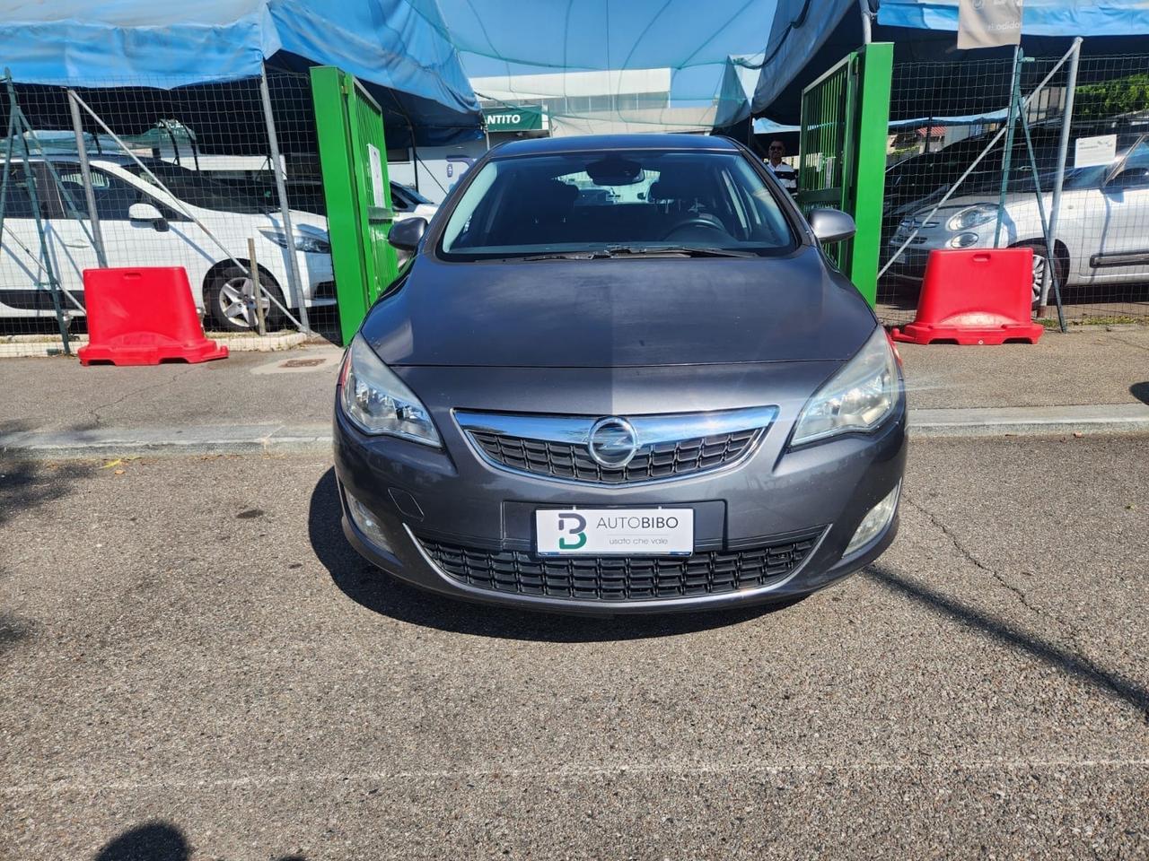 Opel Astra 1.7 CDTI 110CV 5 porte Cosmo