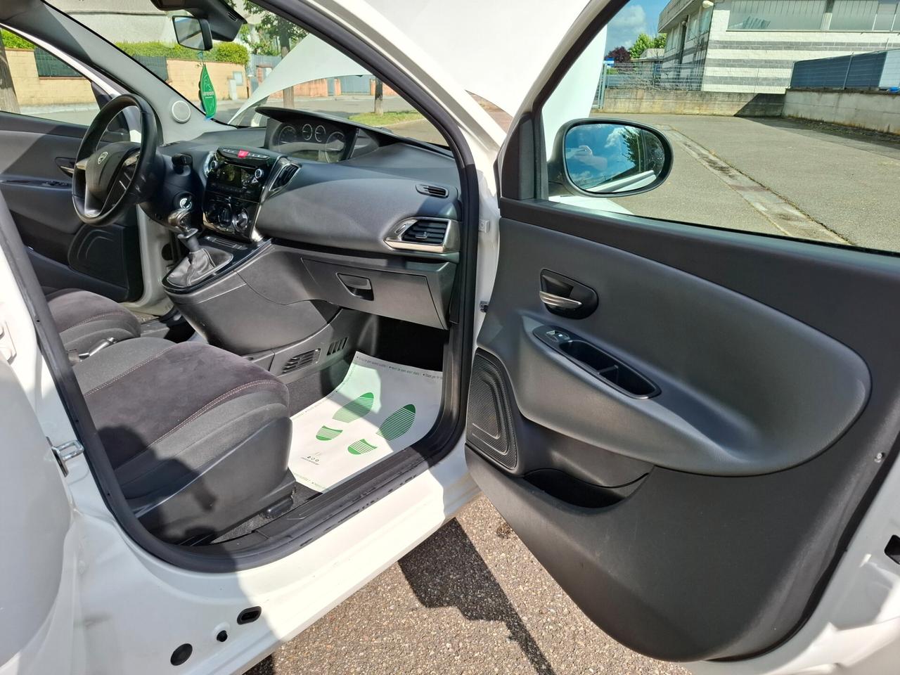Lancia Ypsilon 1.2 69 CV 5 porte GPL Ecochic Gold