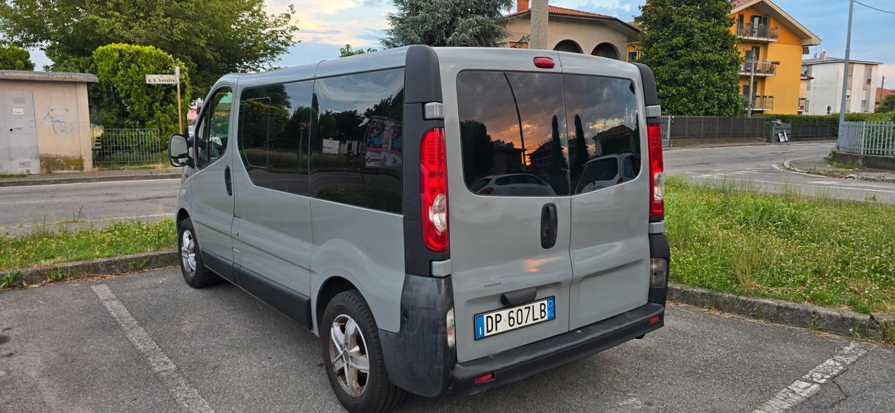 Opel Vivaro 27 2.0 CDTI PC-TN Combi 9 posti