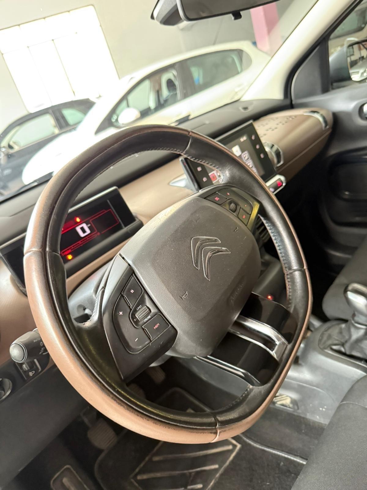 Citroen C4 Cactus PureTech 82 Shine