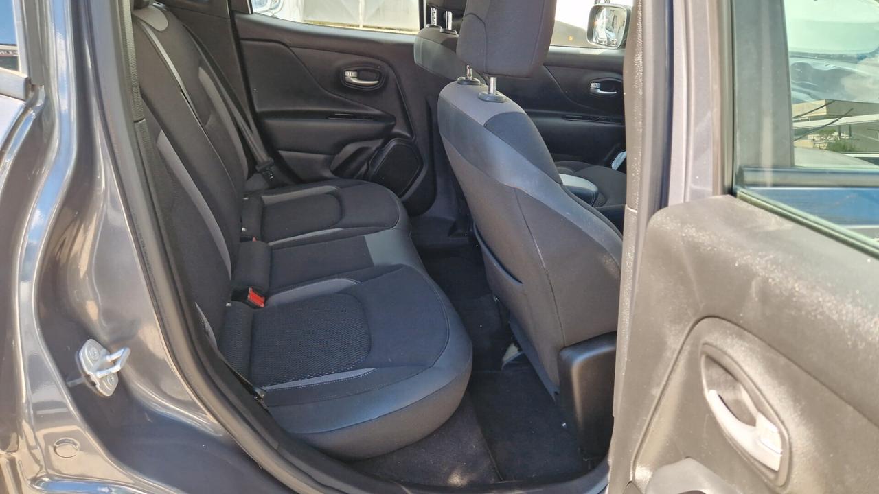 Jeep Renegade 1.6 Mjt 130 CV Limited-solo 17.000 km