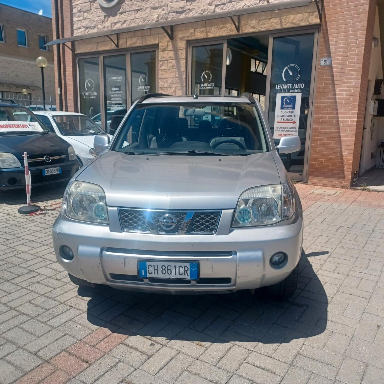 4X4 TETTO PANORAMICO X-TRAIL 2.0 BUONE CONDIZIONI