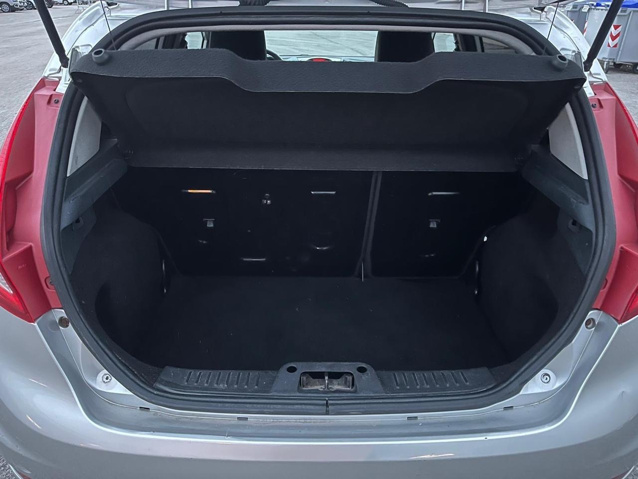 Ford Fiesta 1.4 5p Bz.- GPL Titanium 135000 km