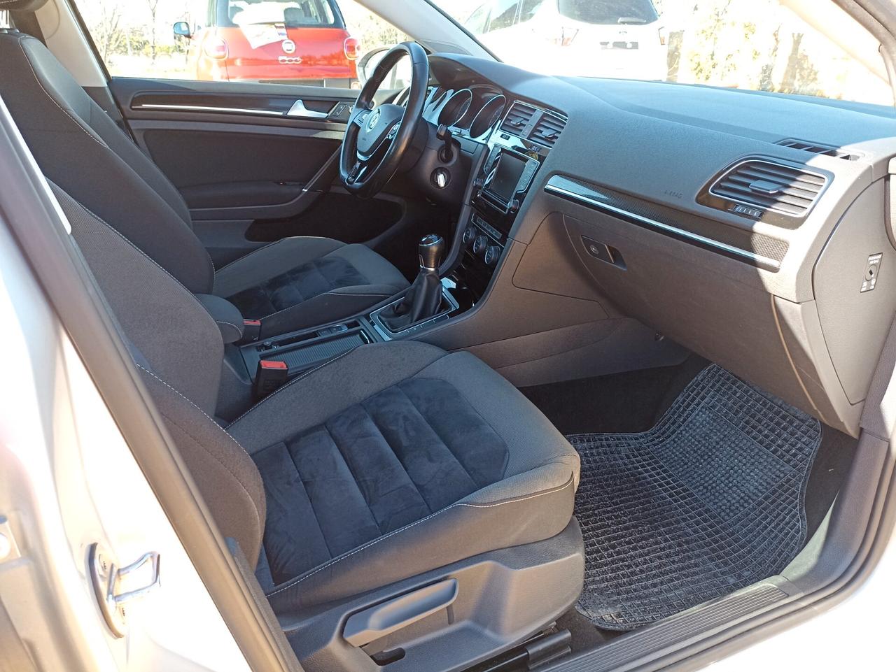 Volkswagen Golf 1.6 TDI 105 Cv 5p. Highline BMT - 2014